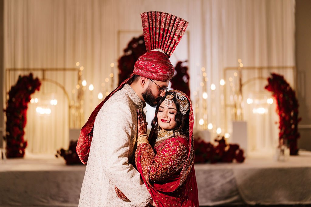 Fatima & Usman - Photo 32