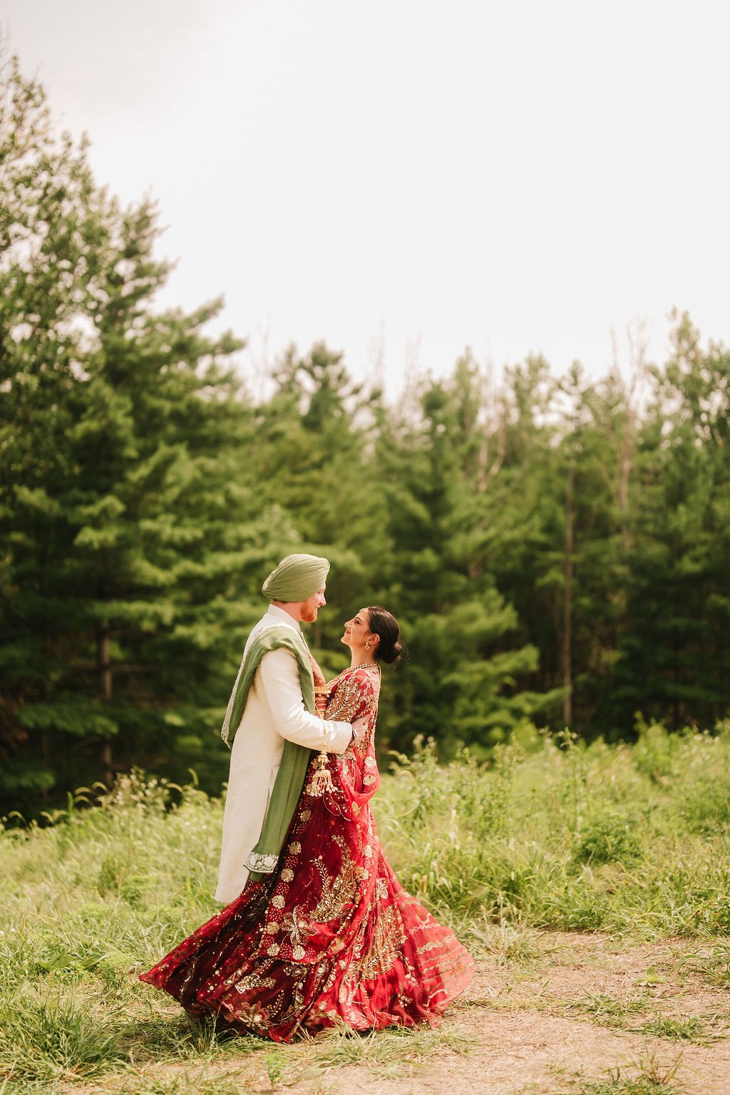 Harnaaz & Adam - Photo 14