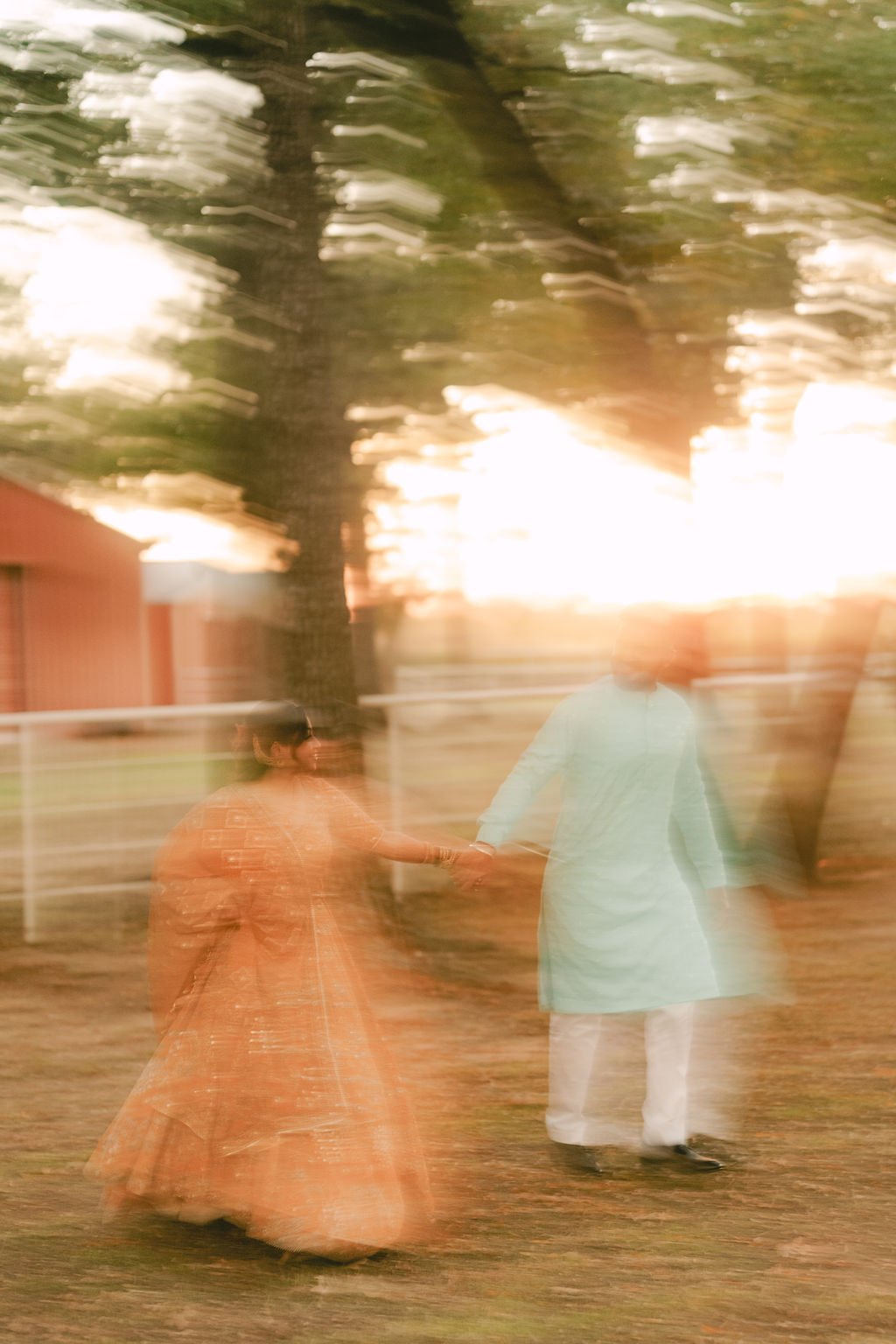 Riya & Ruben - Photo 16