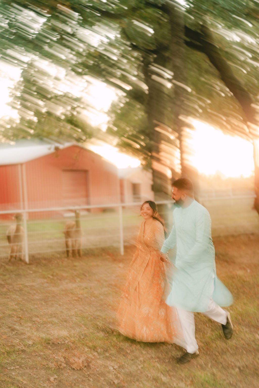 Riya & Ruben - Photo 17